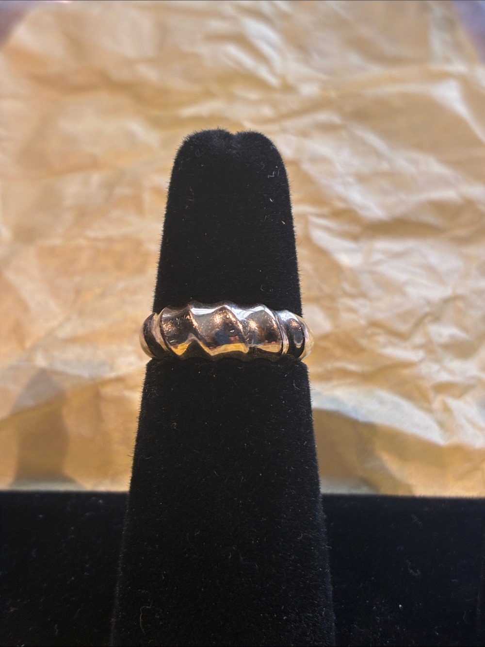 10K ‘Croissant’ Shaped Ring. Size 6.25
1.27 Grams.